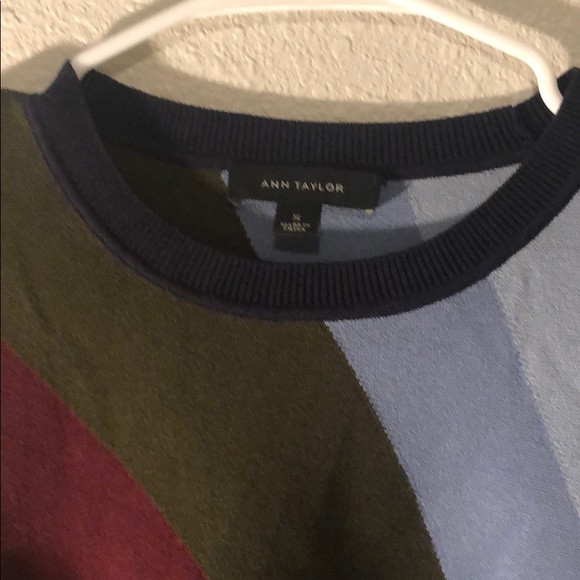 Ann Taylor Sweater - Size Small - Picture 3 of 3